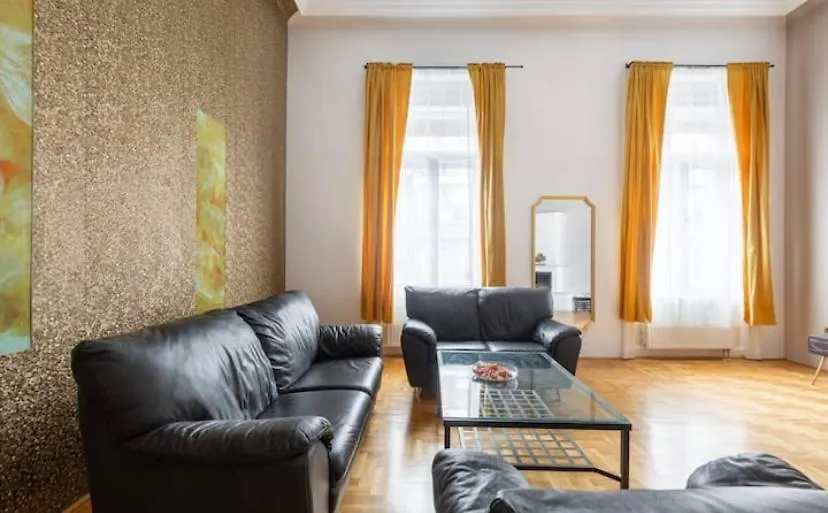 Mosaic Manor Apartment 布达佩斯